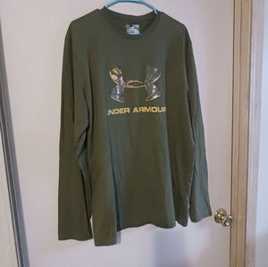 Under Armour Heat Gear Loose Long Sleeve Green Camouflage Logo Shirt XL